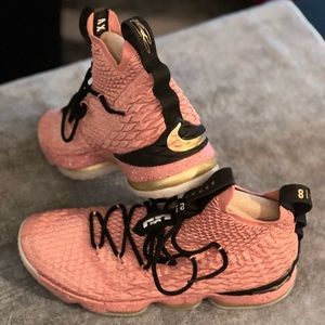 Nike Lebron 15 Hollywood Sz 13 Pink/BLk/Gold